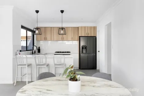 Property photo of 114 Emberson Road Noranda WA 6062