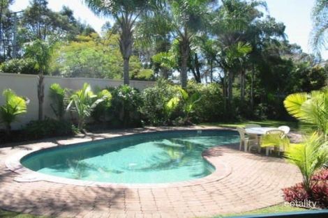 Property photo of 4/601 Pine Ridge Road Biggera Waters QLD 4216
