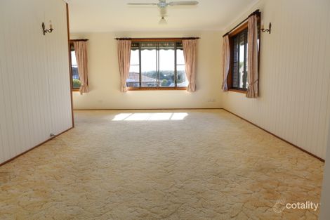 Property photo of 10 Emma Close Dalmeny NSW 2546