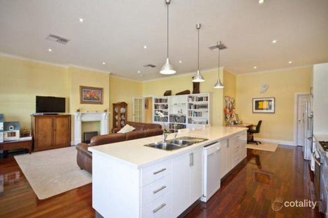 22 Traylen Rd, Bayswater, WA 6053