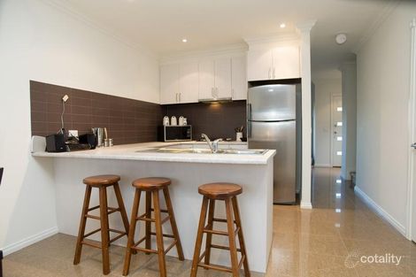 Property photo of 18/5 Delacombe Drive Mill Park VIC 3082
