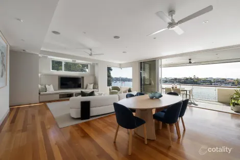 Property photo of 2/63 Macquarie Street Teneriffe QLD 4005