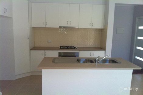 Property photo of 2/28 Metherall Street Sunshine North VIC 3020