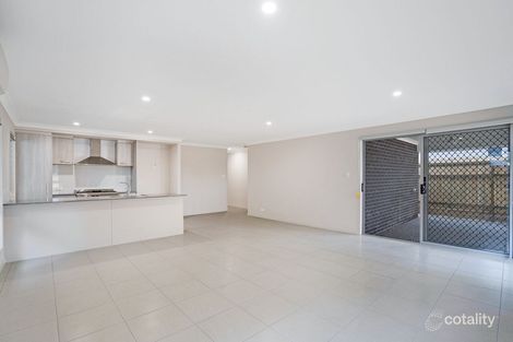 Property photo of 27 Sunbury Street Pallara QLD 4110