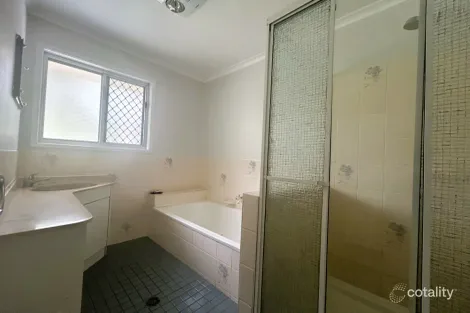 Property photo of 32 Orme Drive Russell Island QLD 4184