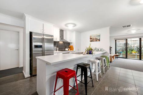 Property photo of 65 Hedgevale Drive Officer VIC 3809