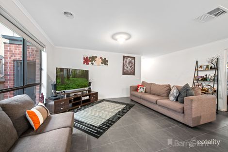 Property photo of 65 Hedgevale Drive Officer VIC 3809