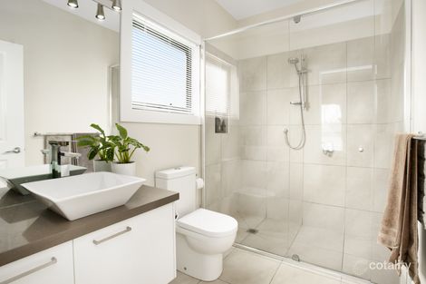 Property photo of 58B Urquhart Street Woodend VIC 3442