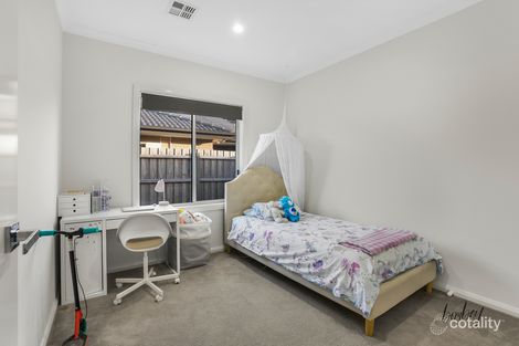 Property photo of 27 Ginger Crescent Mickleham VIC 3064