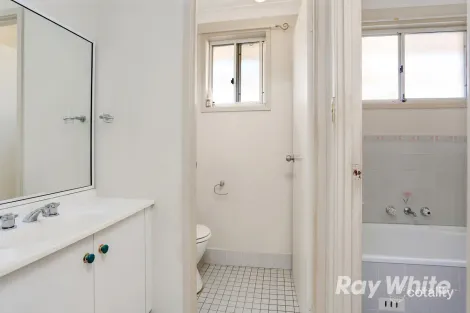 Property photo of 20 Denver Road St Clair NSW 2759