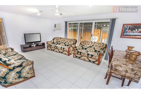 Property photo of 6 Gathray Court Roxburgh Park VIC 3064