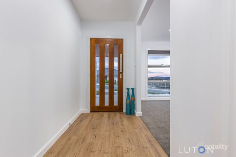 Property photo of 8 Flint Street Googong NSW 2620