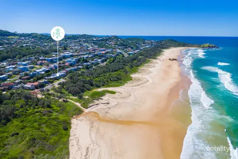 Property photo of 2/153 Matthew Flinders Drive Port Macquarie NSW 2444