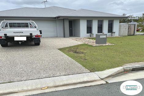 18 Niels Cres, Park Ridge, QLD 4125