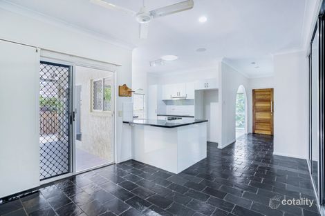 Property photo of 10 Jadana Close Mooroobool QLD 4870