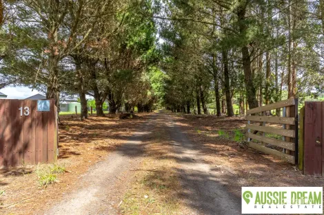 Property photo of 13 Brougham Street Gordon VIC 3345