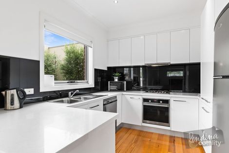 Property photo of 3/19 Riverside Avenue Avondale Heights VIC 3034