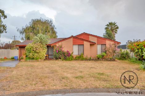Property photo of 2 Heron Court Camillo WA 6111