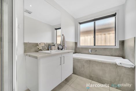 Property photo of 5 Beaver Terrace Lynbrook VIC 3975