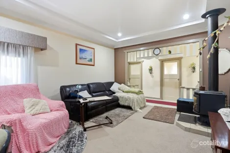 Property photo of 1 Comlaroi Street Urunga NSW 2455