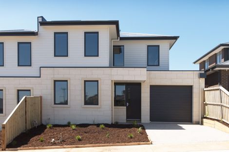 Property photo of 2/24 Chablis Court Waurn Ponds VIC 3216