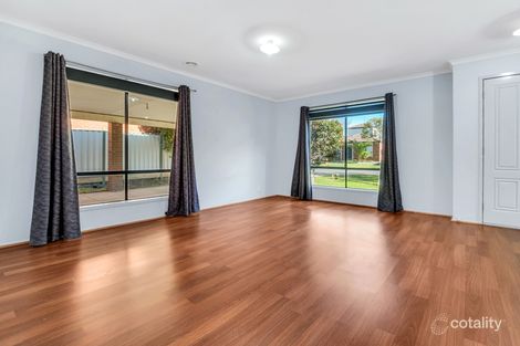 Property photo of 8 Pitman Street Craigieburn VIC 3064