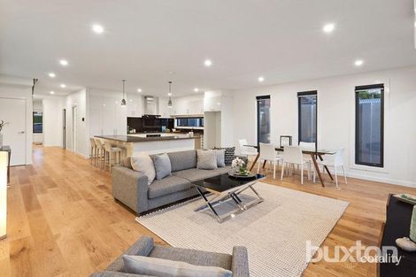 Property photo of 1/231 Tucker Road McKinnon VIC 3204