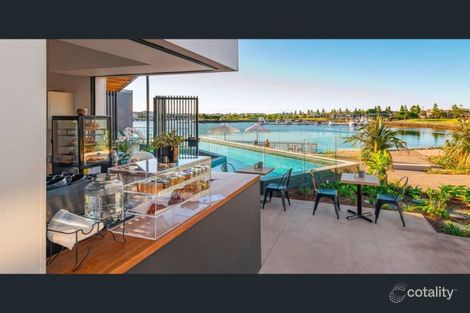 Property photo of 6 Pendraat Parade Hope Island QLD 4212