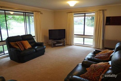 Property photo of 7 Cousins Street Strathdale VIC 3550