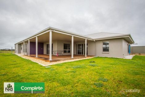 Property photo of 19 Pinehurst Drive Worrolong SA 5291