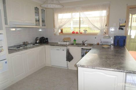 Property photo of 27 Wrigley Crescent Roxburgh Park VIC 3064