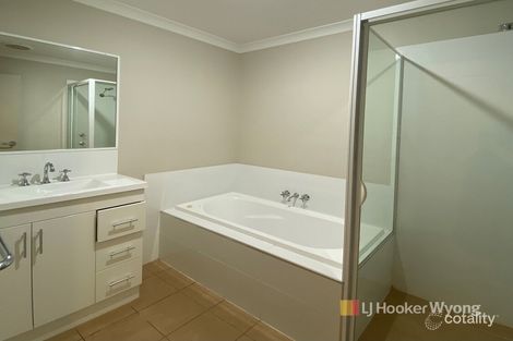 Property photo of 35 Melbourne Road Wadalba NSW 2259