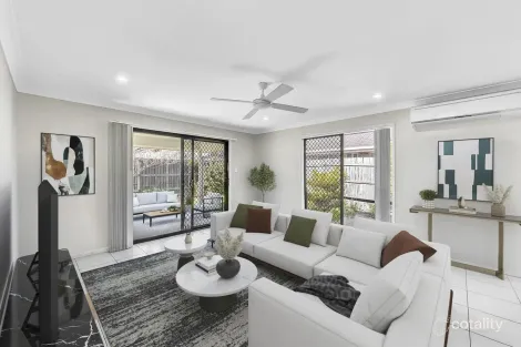 Property photo of 12 Treeline Place Durack QLD 4077