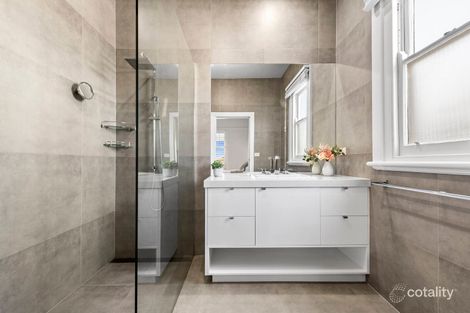 Property photo of 14 Malvern Grove Manifold Heights VIC 3218