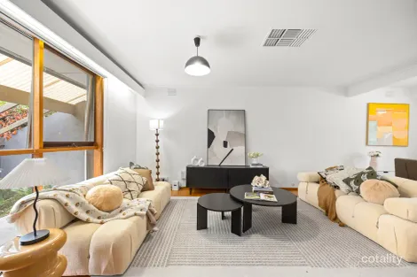 Property photo of 1 Cardinal Close Mill Park VIC 3082