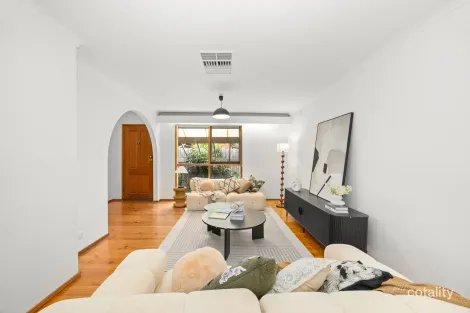 Property photo of 1 Cardinal Close Mill Park VIC 3082