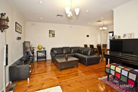 Property photo of 20 Mannering Drive Glen Waverley VIC 3150