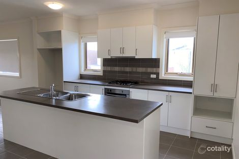 Property photo of 16/83 Inverell Parkway Tarneit VIC 3029