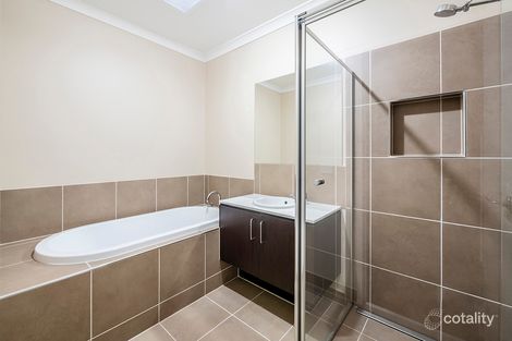 Property photo of 9 Livida Circuit Lyndhurst VIC 3975