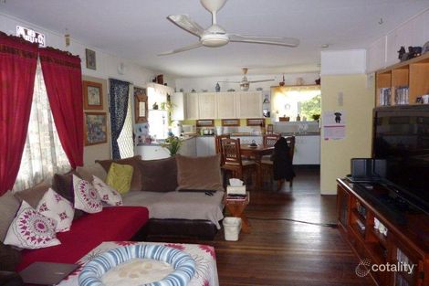 Property photo of 13 Magpie Street Slade Point QLD 4740