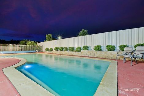 Property photo of 9 Araminta Chase Cameron Park NSW 2285