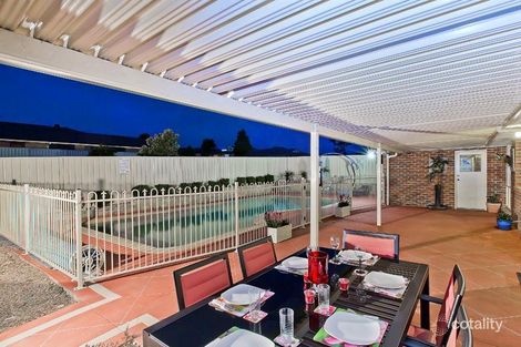 Property photo of 9 Araminta Chase Cameron Park NSW 2285