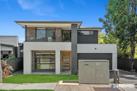 102/102a Kalang Rd, Edensor Park, NSW 2176