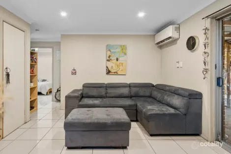 Property photo of 3/3 Bruce Road Woodridge QLD 4114