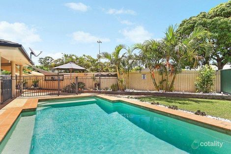 Property photo of 4 Cathben Court Wynnum West QLD 4178