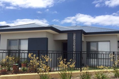 31 Cilantro Pkwy, Seville Grove, WA 6112