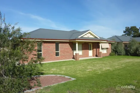 79 Read St, Howlong, NSW 2643