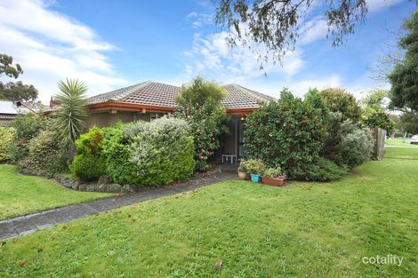 Property photo of 82 Circle Drive South Cranbourne VIC 3977