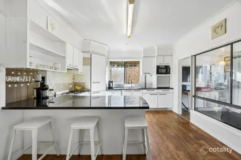 Property photo of 6 Teusner Drive Morphett Vale SA 5162
