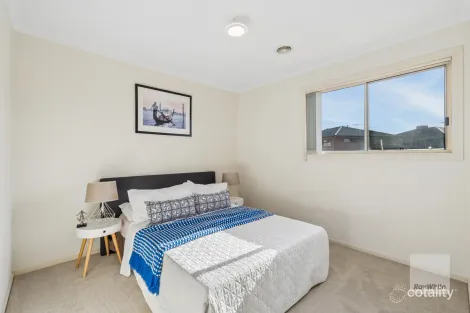 Property photo of 4 Meteor Rise Kealba VIC 3021